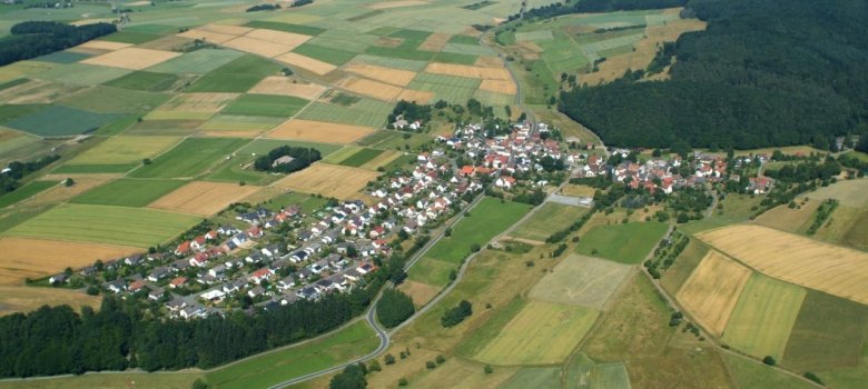 Luftaufnahme des Ortsteils Oberquembach 